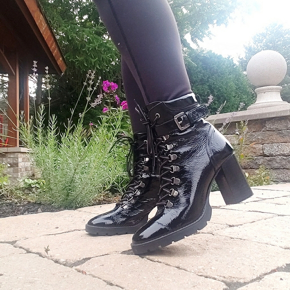 L'intervalle patent leather lacr up booties - Picture 3 of 4